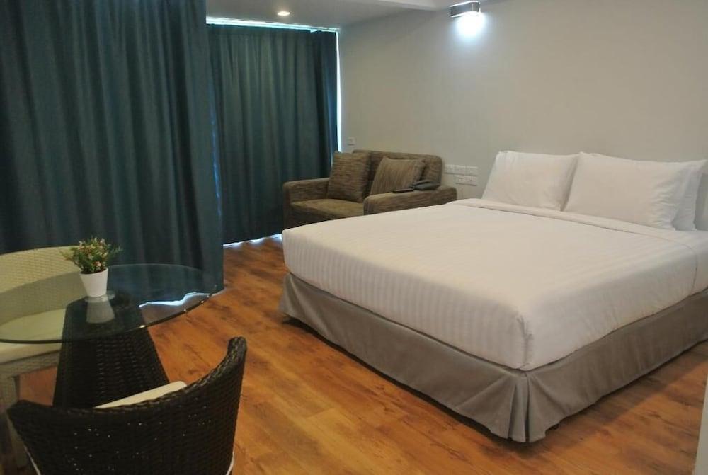 Nantra Thongson Bay Resort & Villas - Monthly Service Choeng Mon Esterno foto